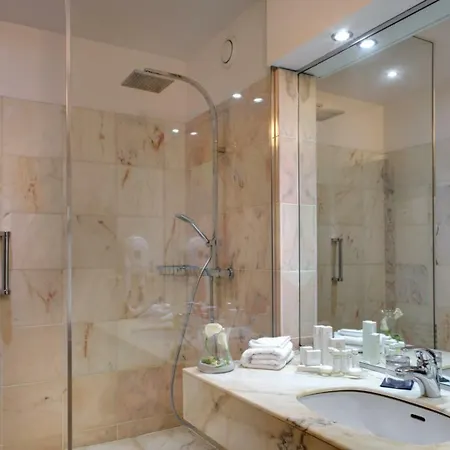 Alliance - Couvent Des Minimes Hotel 4*